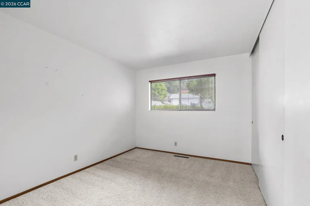 5218 Camino Alta Mira Castro Valley CA 94546