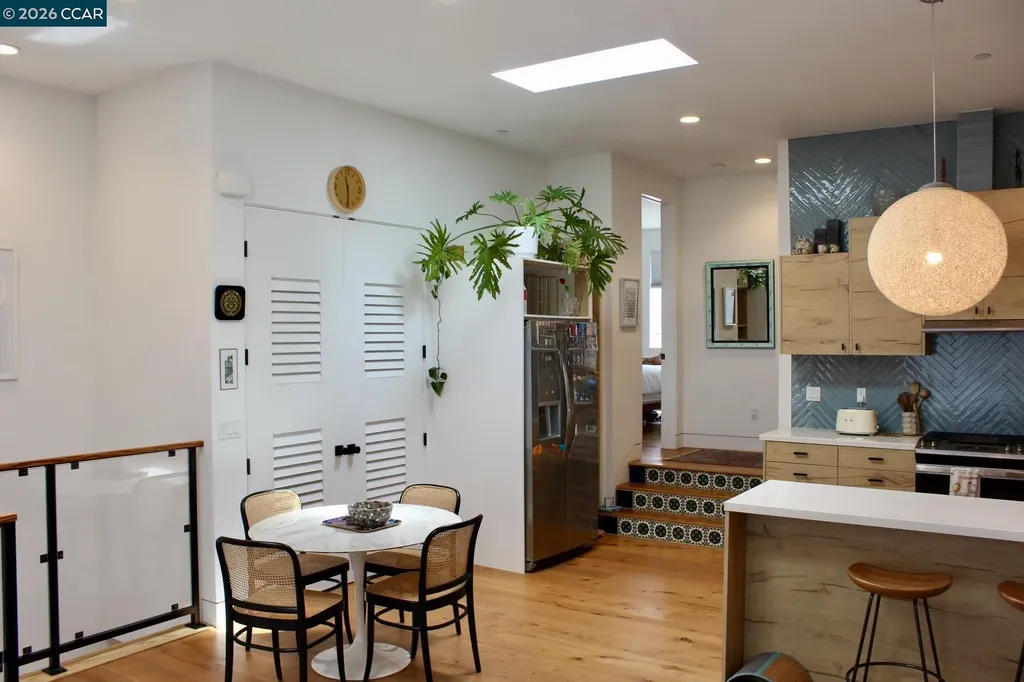 1096 53rd Oakland CA 94608