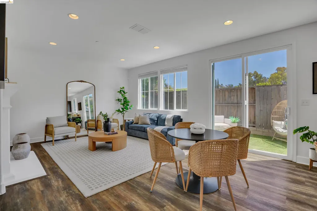 737 Katydid Court Martinez CA 94553