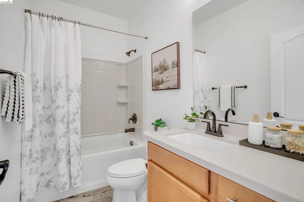 737 Katydid Court Martinez CA 94553