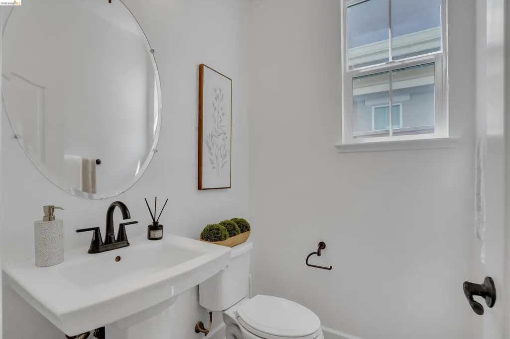737 Katydid Court Martinez CA 94553