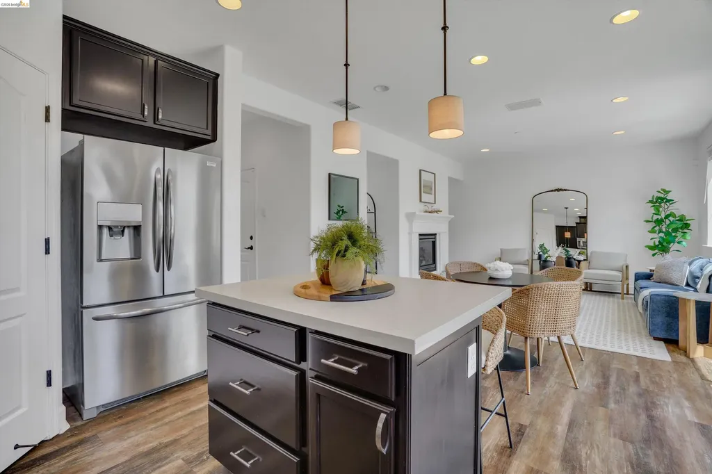 737 Katydid Court Martinez CA 94553