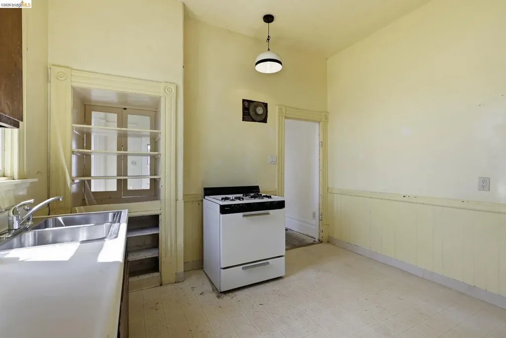 956 53rd Street Oakland CA 94608