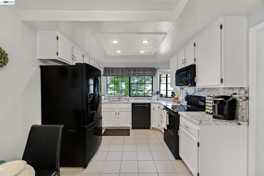 13725 Seagate Drive San Leandro CA 94577