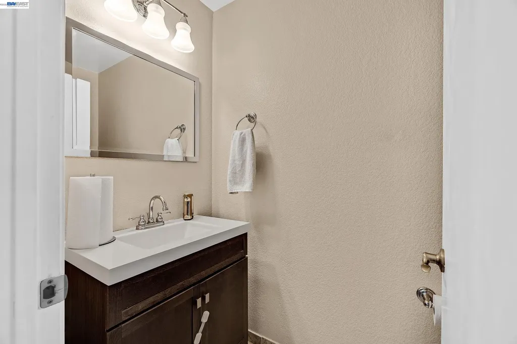 13725 Seagate Drive San Leandro CA 94577