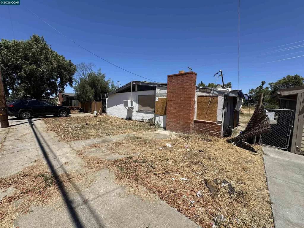 717 Carpino Avenue Pittsburg CA 94565