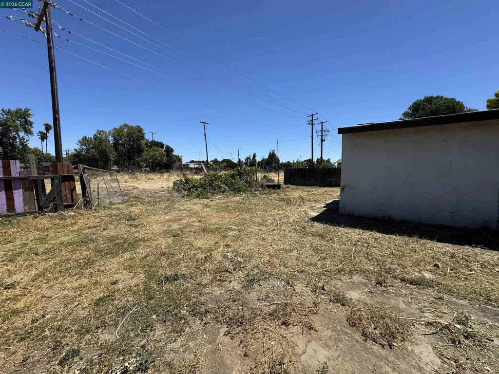 717 Carpino Avenue Pittsburg CA 94565