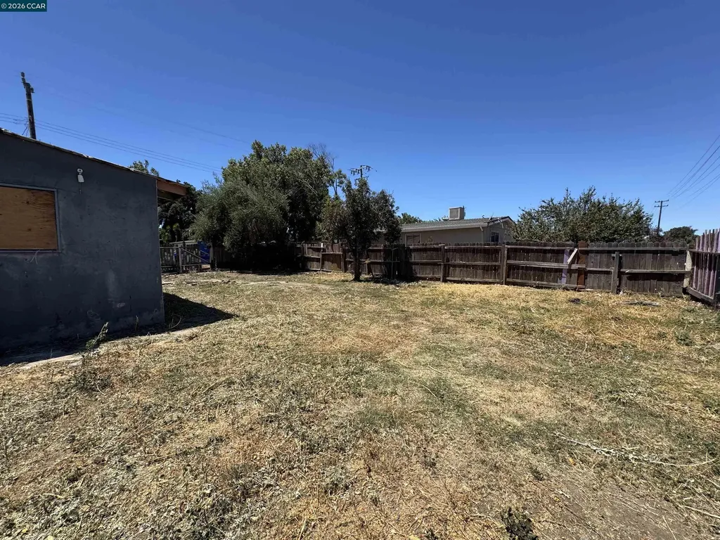 717 Carpino Avenue Pittsburg CA 94565
