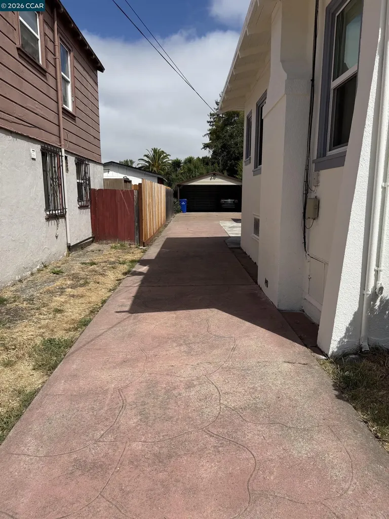 2615 Humboldt Avenue Oakland CA 94602
