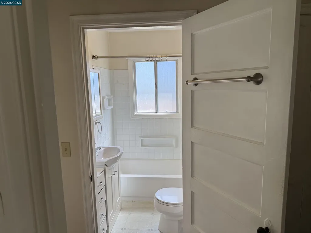 2615 Humboldt Avenue Oakland CA 94602