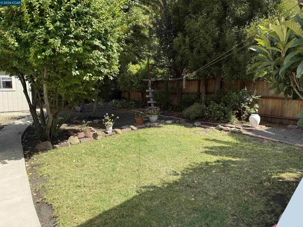 2615 Humboldt Avenue Oakland CA 94602