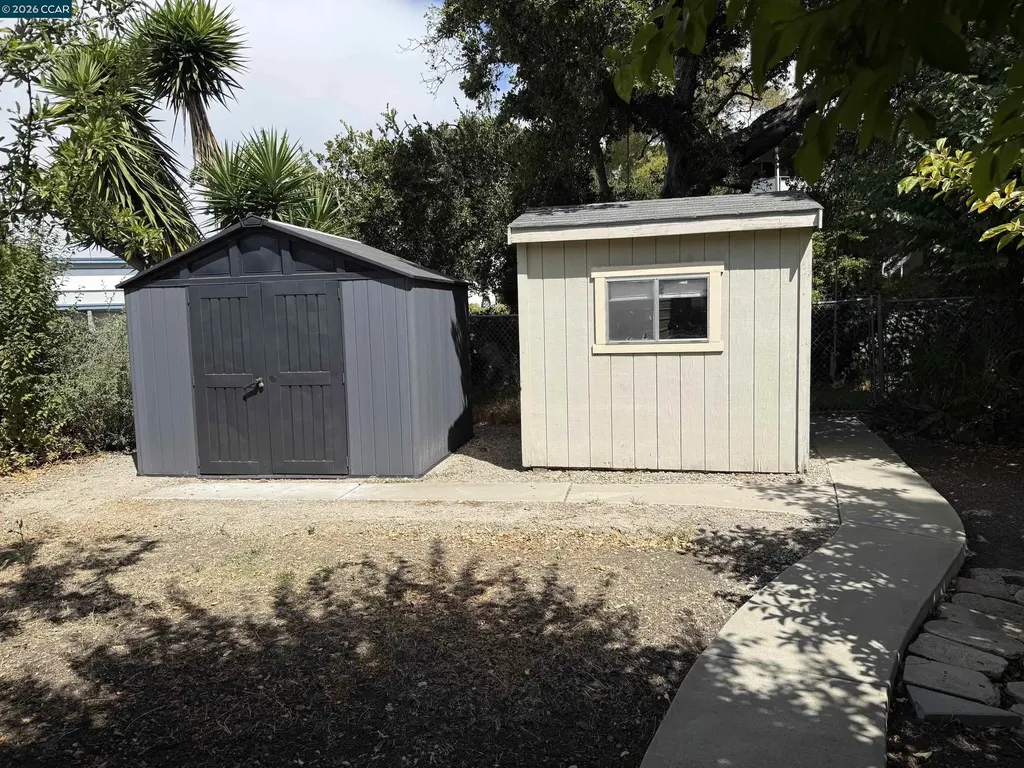 2615 Humboldt Avenue Oakland CA 94602