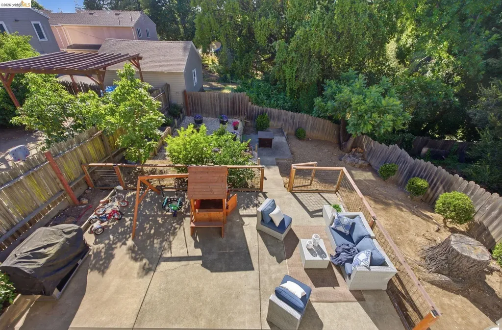 3917 Columbian Drive Oakland CA 94605