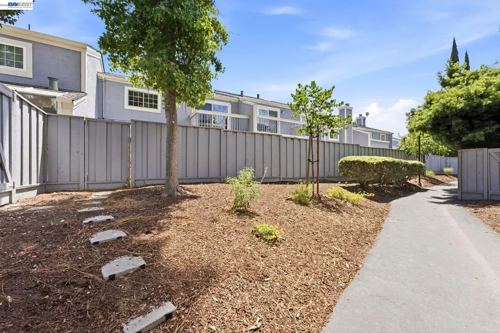 123 Northwood Cmns Livermore CA 94551