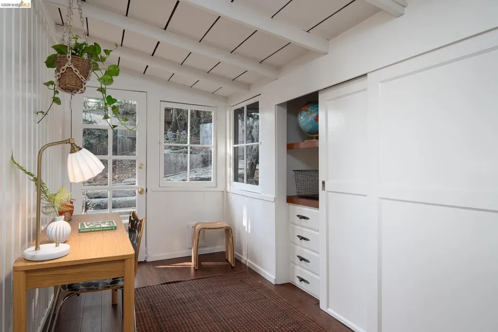 7848 Hillmont Drive Oakland CA 94605