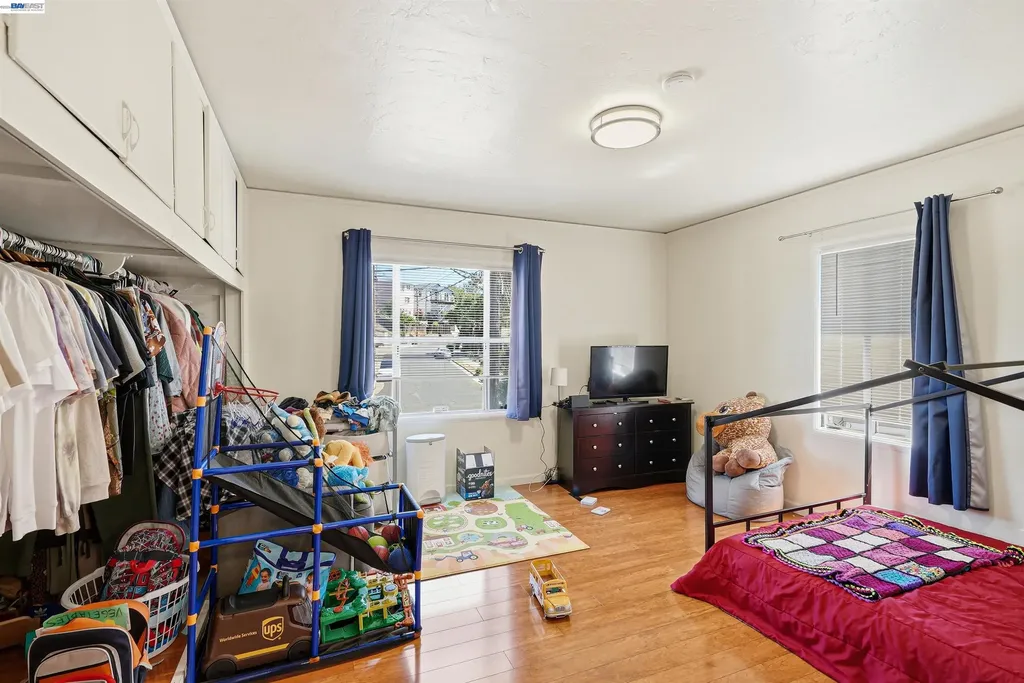 2546 Truman Avenue Oakland CA 94605