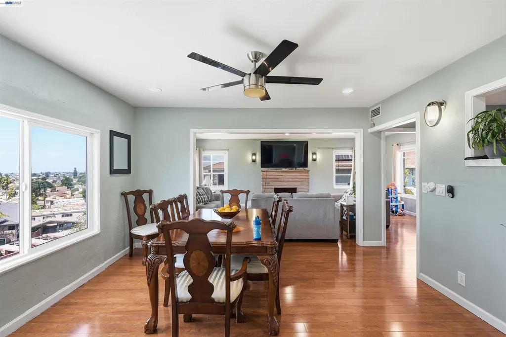 2546 Truman Avenue Oakland CA 94605