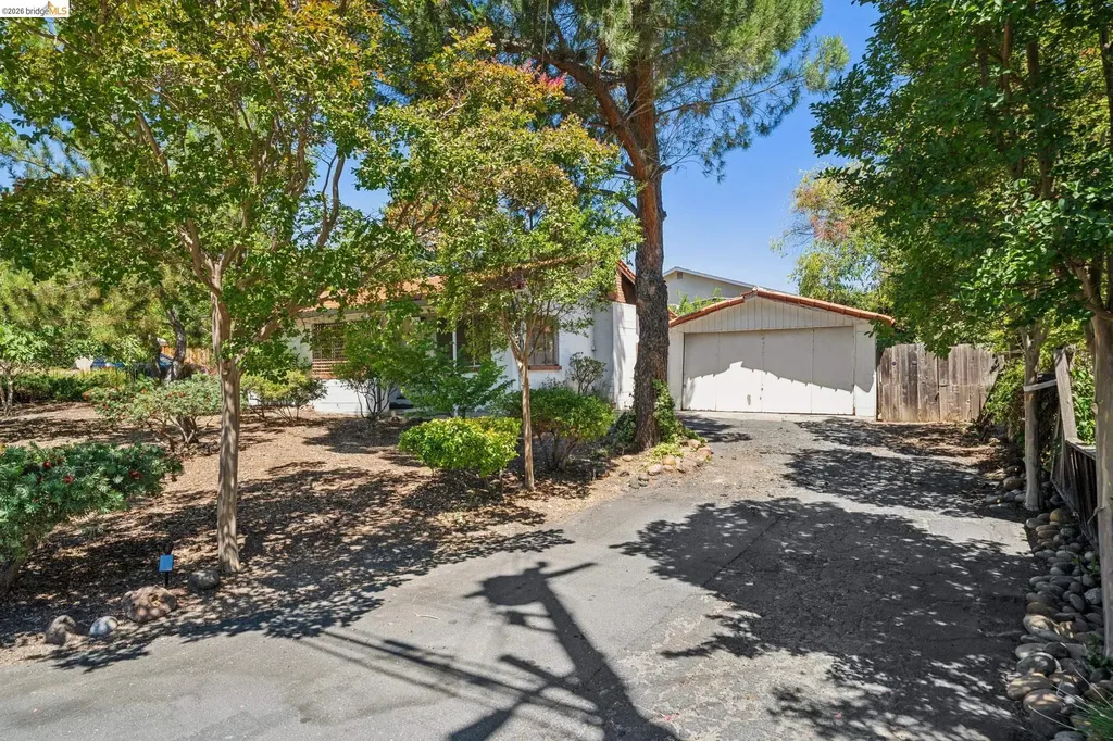 1810 3rd Avenue Walnut Creek CA 94597