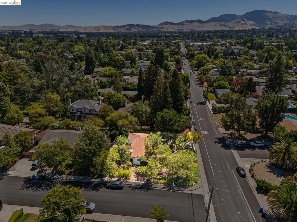 1810 3rd Avenue Walnut Creek CA 94597