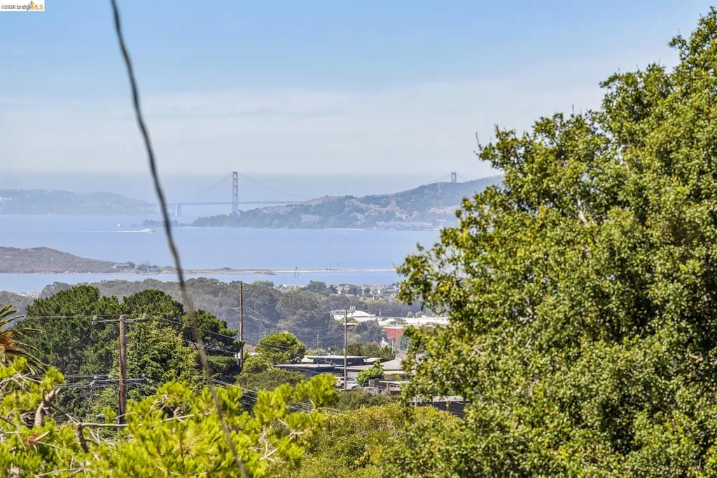 2328 Carquinez Avenue El Cerrito CA 94530