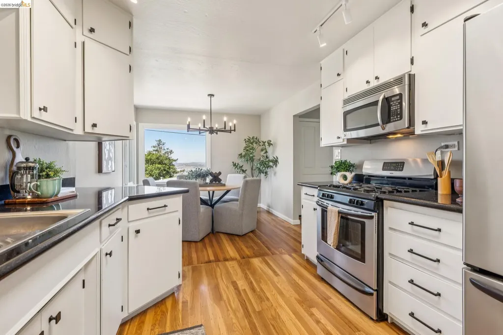 2328 Carquinez Avenue El Cerrito CA 94530