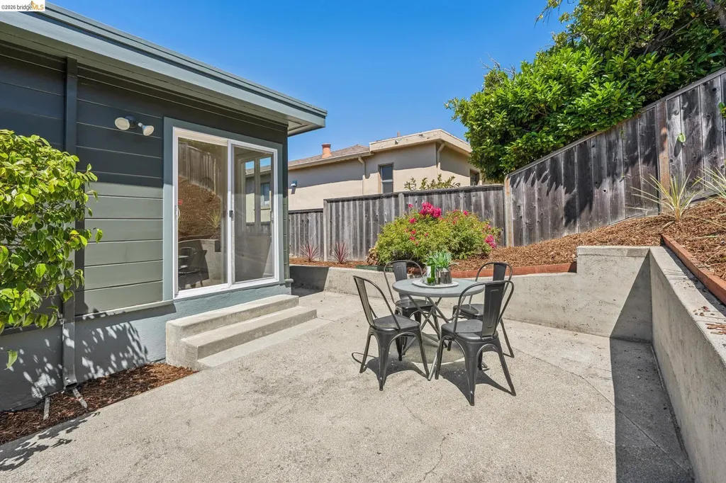 2328 Carquinez Avenue El Cerrito CA 94530