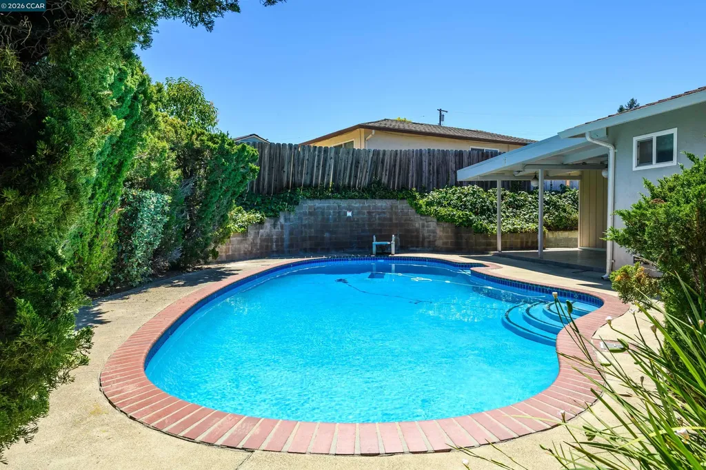 1250 Rolling Hill Court Martinez CA 94553