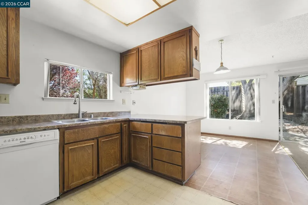 101 Flame Drive Pacheco CA 94553