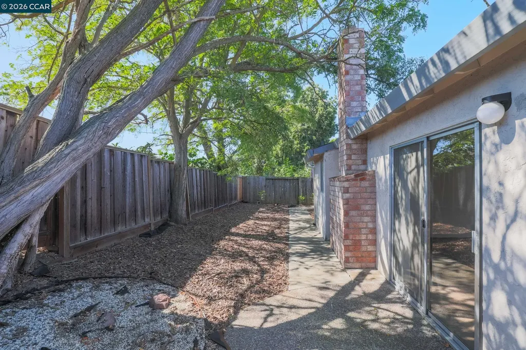 101 Flame Drive Pacheco CA 94553