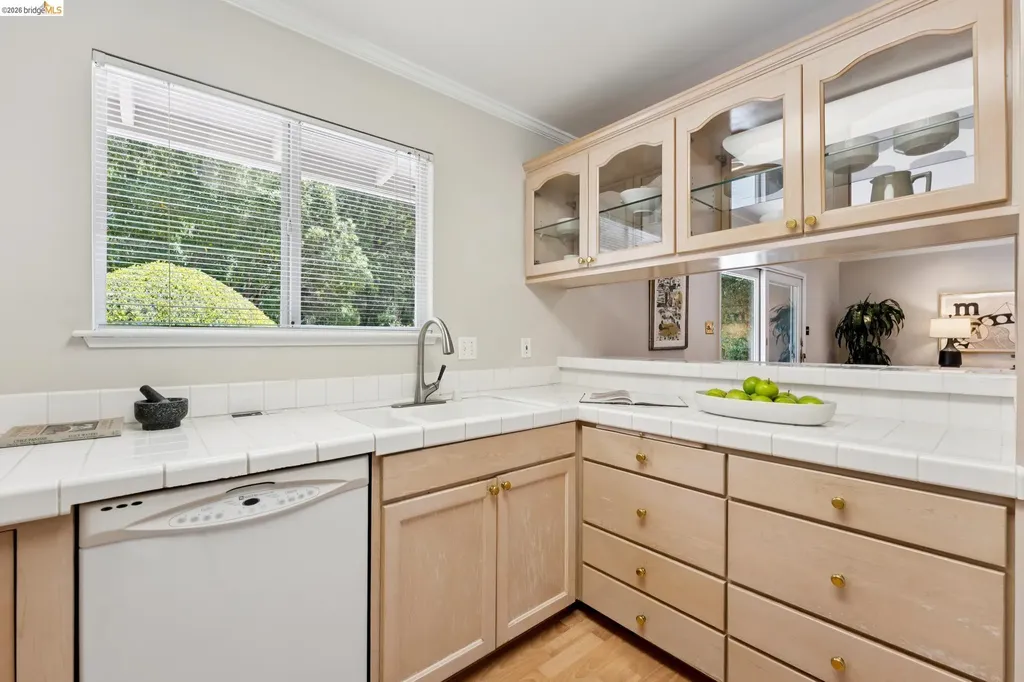 2530 Patra Drive El Sobrante CA 94803