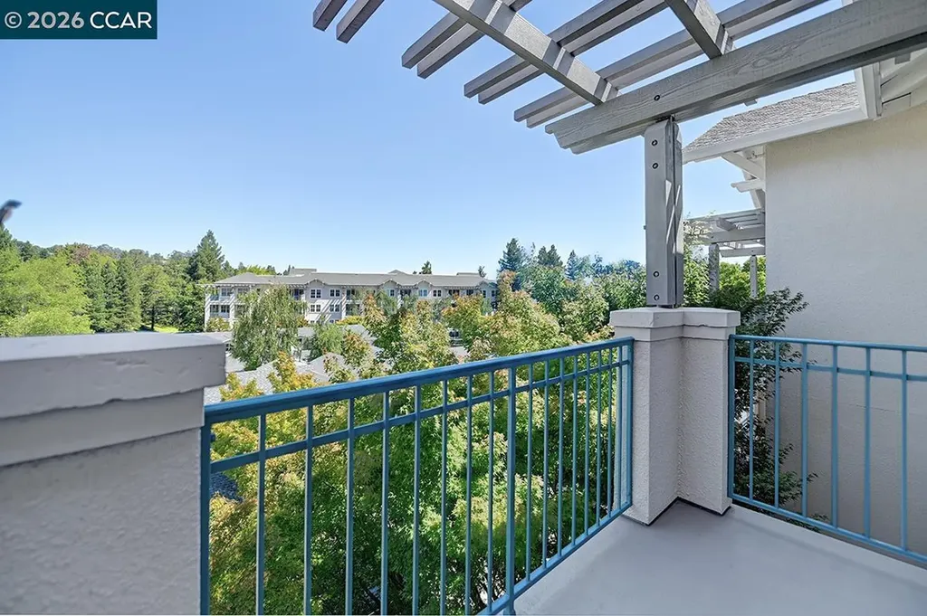 1860 Tice Creek Drive Walnut Creek CA 94595