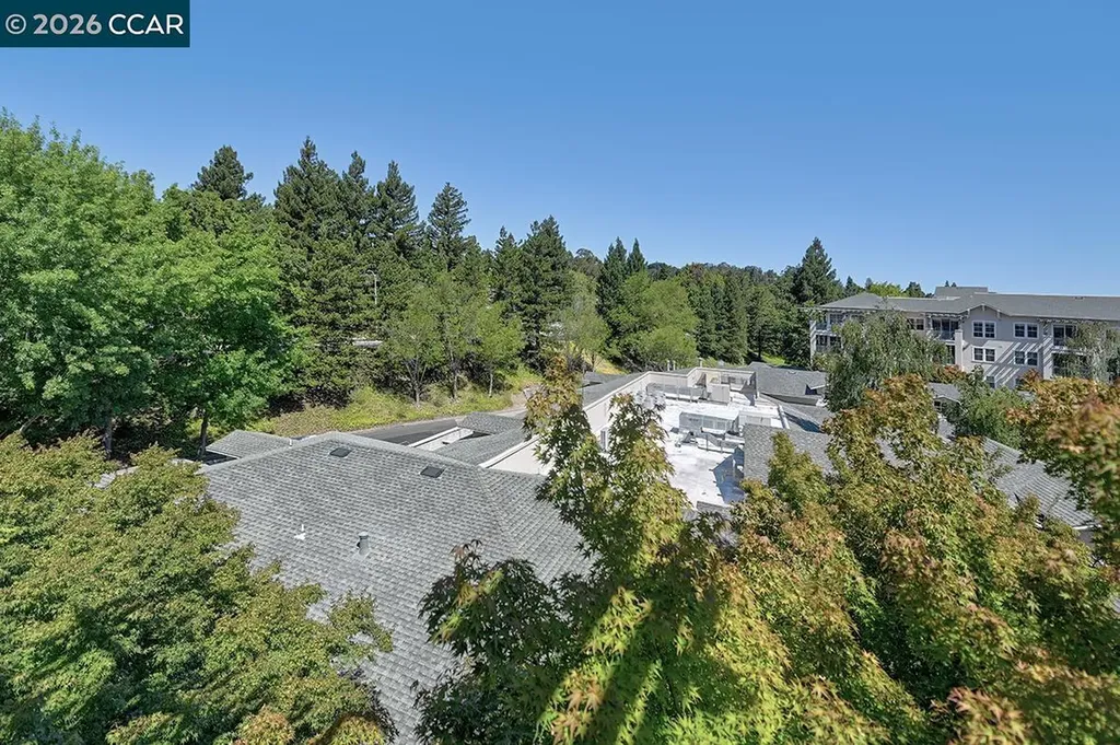 1860 Tice Creek Drive Walnut Creek CA 94595