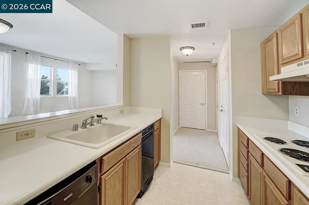 1860 Tice Creek Drive Walnut Creek CA 94595