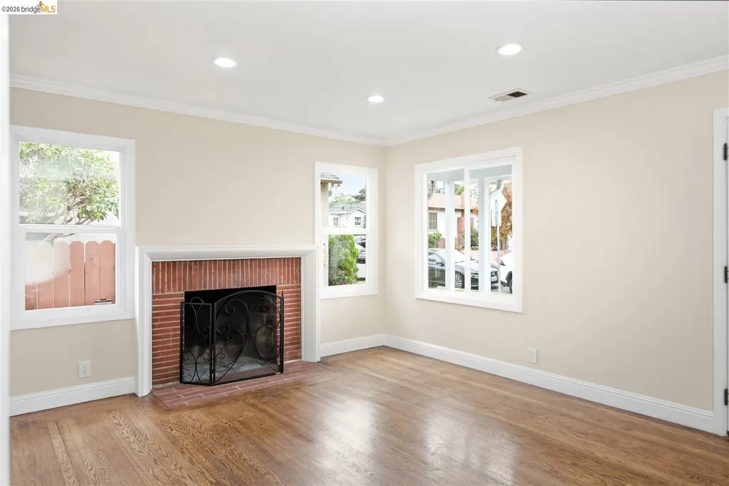 1427 Mariposa Street Richmond CA 94804