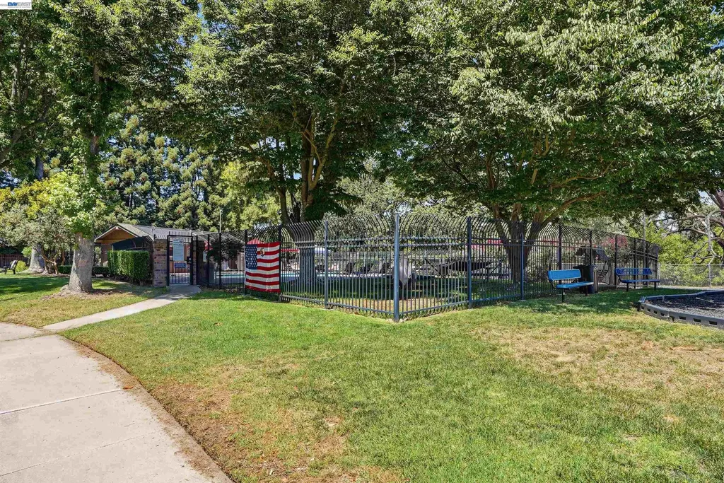 2125 Arroyo Court Pleasanton CA 94588
