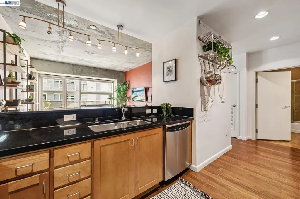 428 Alice Street Oakland CA 94607