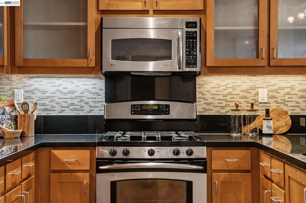 428 Alice Street Oakland CA 94607