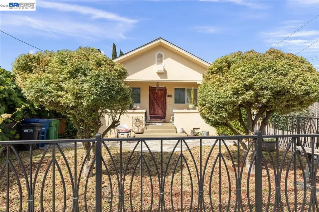 22071 Montgomery Street Hayward CA 94541