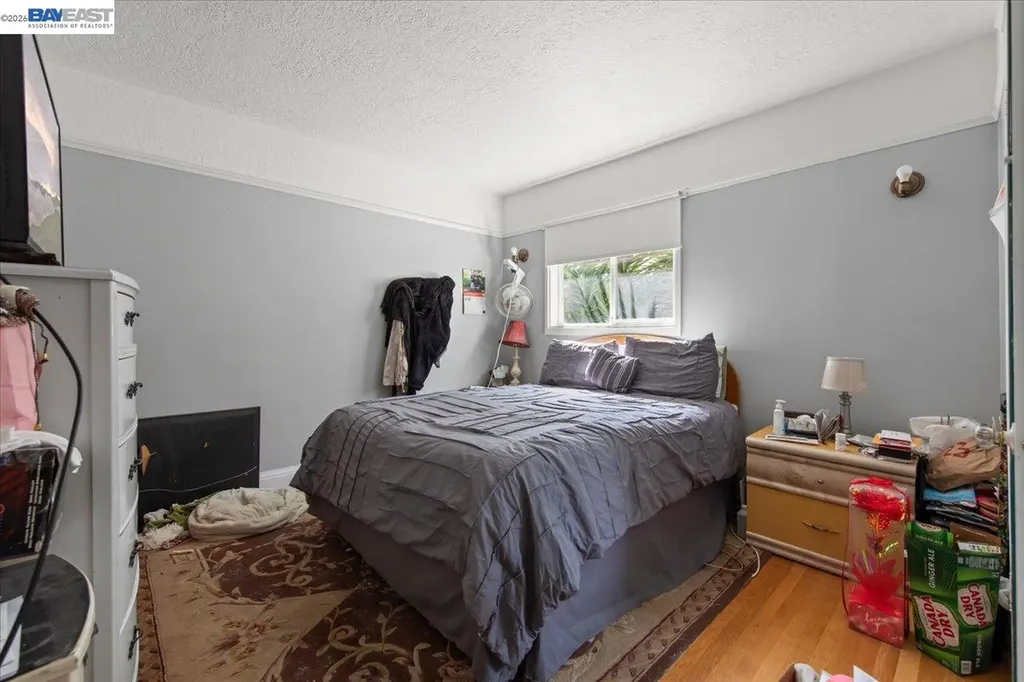 22071 Montgomery Street Hayward CA 94541