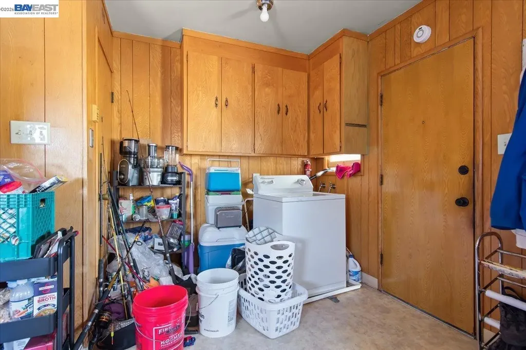 22071 Montgomery Street Hayward CA 94541