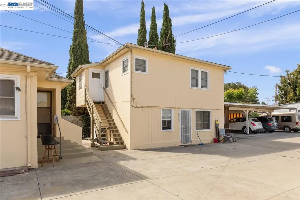 22071 Montgomery Street Hayward CA 94541