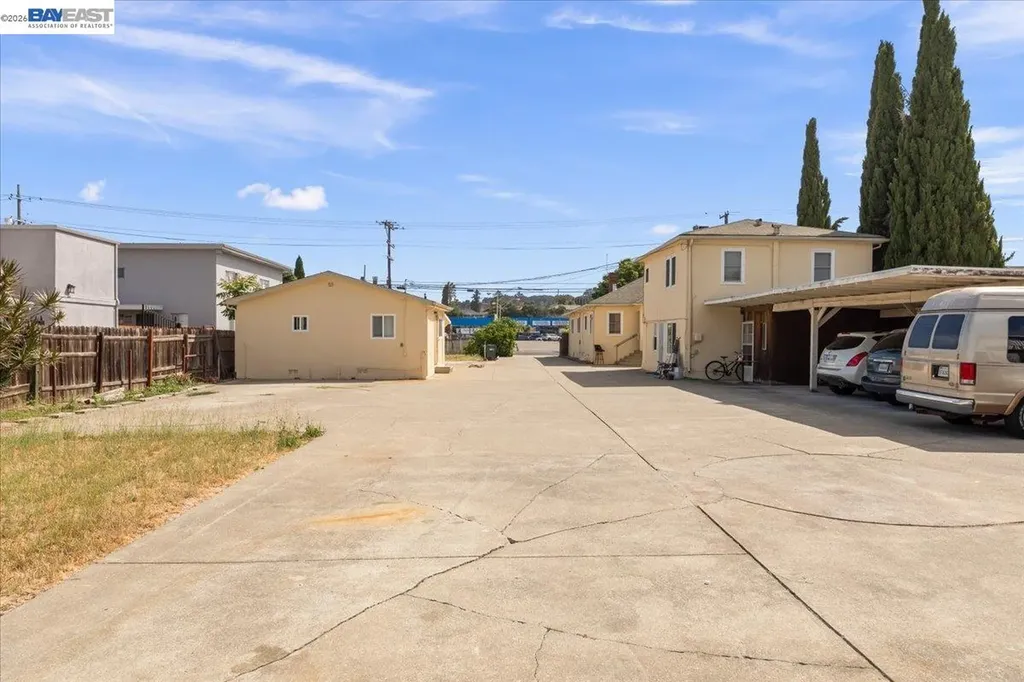 22071 Montgomery Street Hayward CA 94541