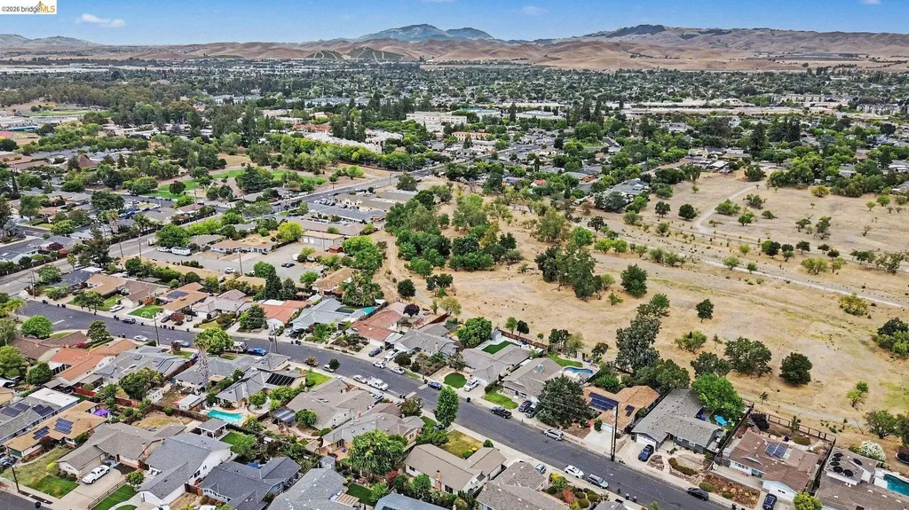 1359 Anza Way Livermore CA 94550