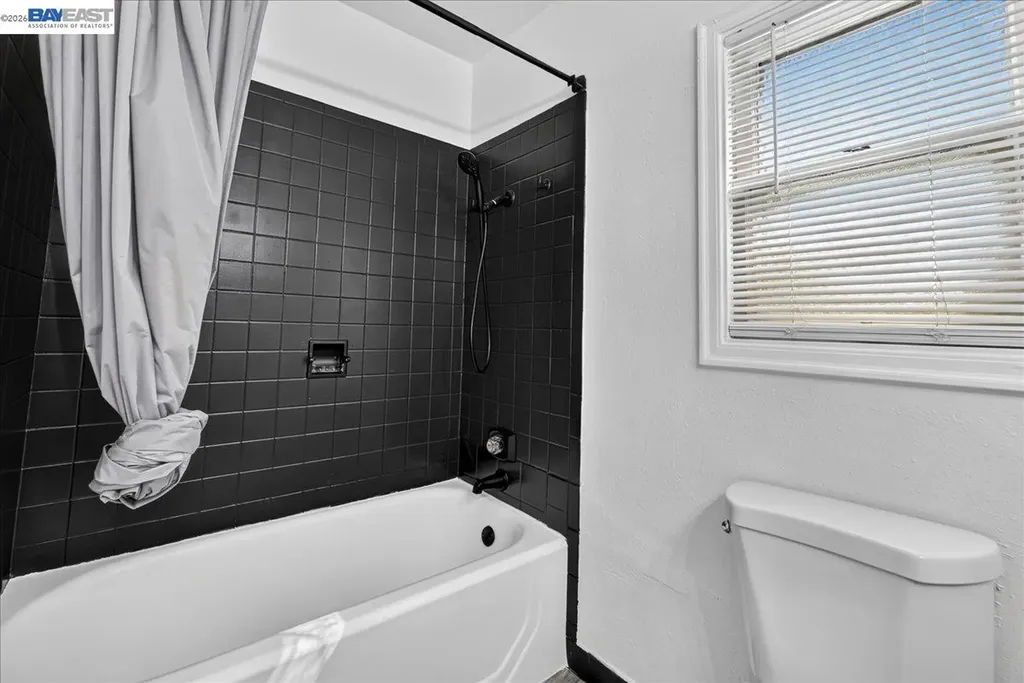1163 85th Avenue Oakland CA 94621