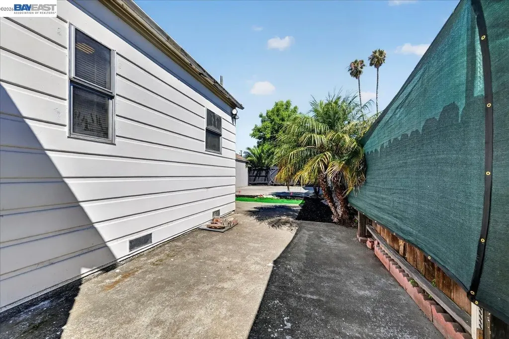 1163 85th Avenue Oakland CA 94621