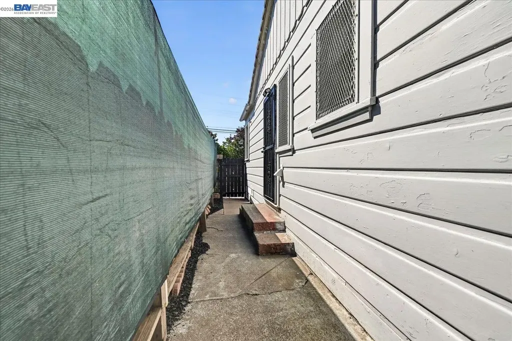 1163 85th Avenue Oakland CA 94621