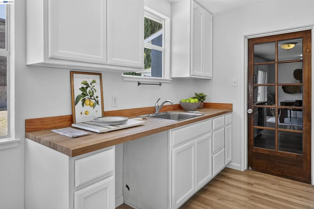 14326 Bradley Street San Leandro CA 94579