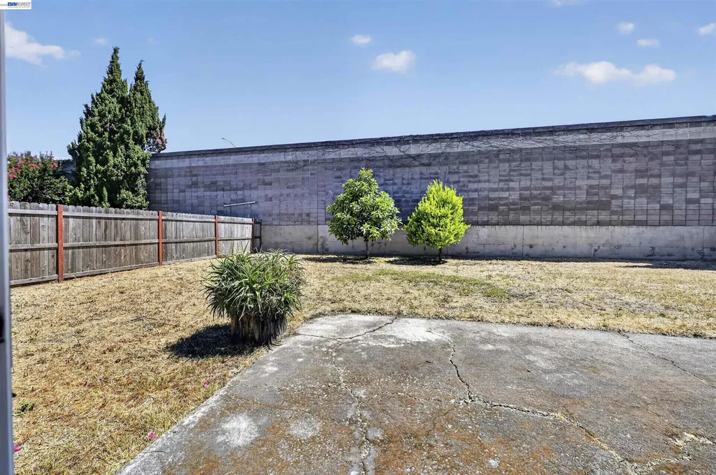 14326 Bradley Street San Leandro CA 94579