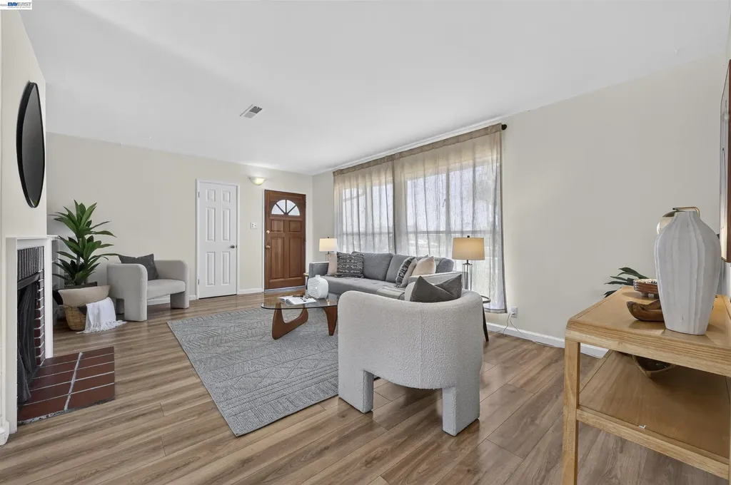 14326 Bradley Street San Leandro CA 94579
