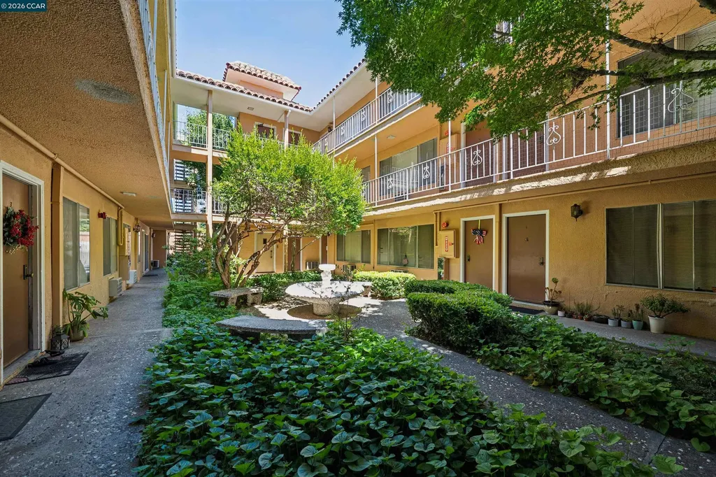 1183 Saranap Avenue Walnut Creek CA 94595